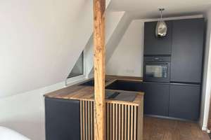 Hoch Hinaus: Stilvolle 4-Zimmer-Maisonettewohnung mit traumhaftem Ausblick über Stuttgart West – Rotebühlstraße 117A, 70178 Rotebühl, Stuttgart – Vorschaubild 3
