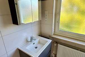 Reiheneckhaus im Klötzlmüllerviertel, Garten, Garage,Balkon, Erstbezug nach Modernisierung/Sanierung – Wallbergweg 10, 84034 Landshut – Vorschaubild 15