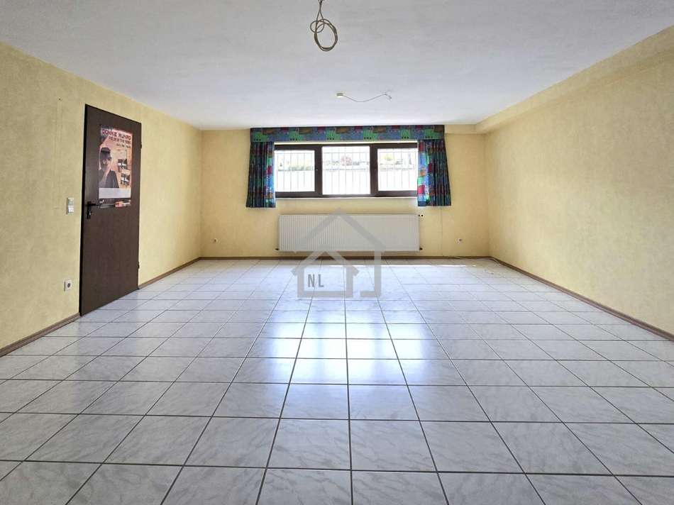 großes Zimmer - Keller