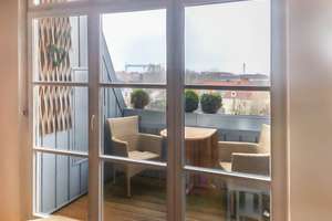 Wohnung mit viel Altbauflair und drei Balkonen in Düsternbrook – Die vollständige Adresse der Immobilie erhältst du vom Anbieter., 24105 Düsternbrook, Kiel – Vorschaubild 7