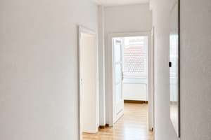 3 Zimmer Wohnung mit neuer Einbauküche / WG geeignet