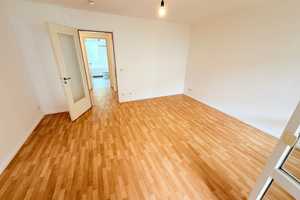 Exklusive Wohnung im grünen Staaken! (gr. Balkon + EBK) – Richard-Münch-Straße 20, 13591 Berlin – Vorschaubild 4