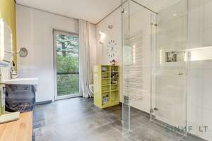 Einzigartig exklusive Villa in Bestlage von Müllheim – Die vollständige Adresse der Immobilie erhältst du vom Anbieter., 79379 Müllheim – Vorschaubild 24