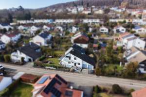 Attraktive Doppelhaushälfte mit viel Platz und moderner Wohnqualität in Oberelchingen