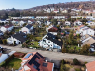 Attraktive Doppelhaushälfte mit viel Platz und moderner Wohnqualität in Oberelchingen