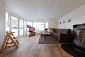 SCHNUCKELIGES FERIENHAUS MIT KAMIN ZUM ENTSPANNEN! – Mellumplate 12, 27632 Dorum – Vorschaubild 2