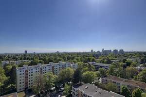 *** 12. OG – München & Alpenkette im Blick: 3-Zimmer mit großem Potential – Freischützstraße 17, 81927 Englschalking, München – Vorschaubild 2