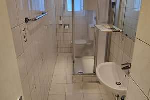 Schönes WG-Zimmer in Frauen-WG mit Balkon (Stuttgart-Ost) – Wagenburgstraße 104, 70186 Gablenberg, Stuttgart – Vorschaubild 7