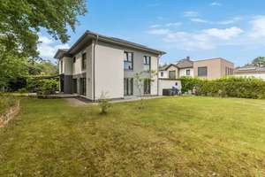 Kampa Traumhaus in Potsdam – 8 Zimmer, großer Garten, Garage, Fussbodenheizung & Energieeffizienz A+ – Die vollständige Adresse der Immobilie erhältst du vom Anbieter., 14476 Groß Glienicke, Potsdam – Vorschaubild 5