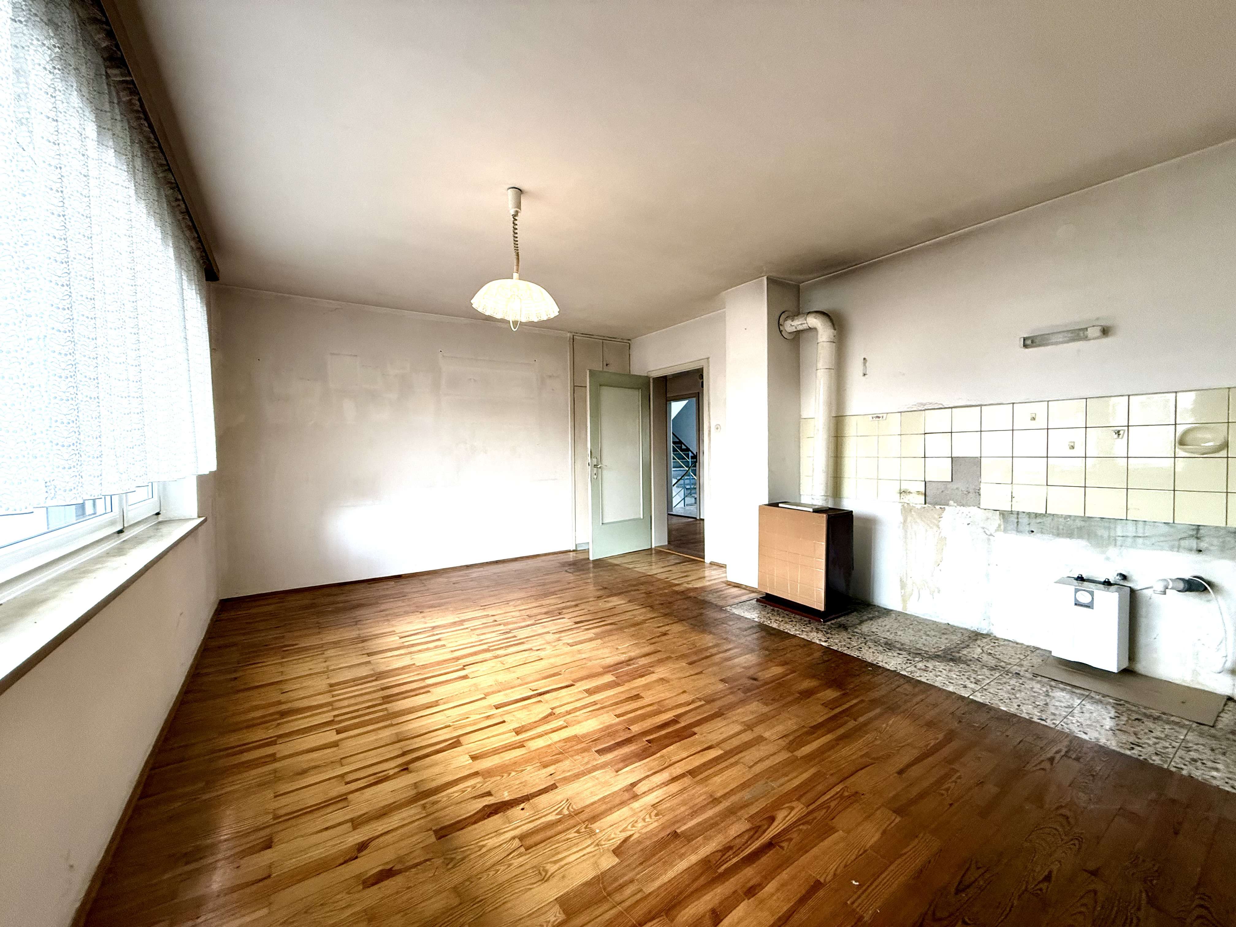 Immobilie in Geltendorf - Sanierungsobjekt in Top-Lage: Entwickeln, Gestalten, Werte schaffen - Bild 3