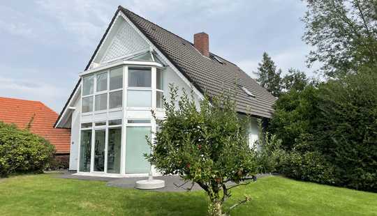 Bild von Wohnen wie im Urlaub - Ihr Haus mit Schwimmbad und Sauna am Stadtrand von Jever!