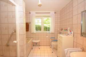 Repräsentatives Einfamilienhaus mit Einliegerwohnung, Sauna und Ausbaupotenzial in Brühl-Kierberg – Die vollständige Adresse der Immobilie erhältst du vom Anbieter., 50321 Brühl – Vorschaubild 16