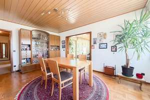 Bungalow mit schönem Garten und Doppelgarage in ruhiger Lage von Niederfüllbach – Die vollständige Adresse der Immobilie erhältst du vom Anbieter., 96489 Niederfüllbach – Vorschaubild 4