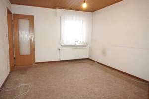 Aus Alt mach Traumhaus – Freistehendes Einfamilienhaus für kreative Modernisierer in LEV-Lützenkirch – Die vollständige Adresse der Immobilie erhältst du vom Anbieter., 51381 Lützenkirchen, Leverkusen – Vorschaubild 8