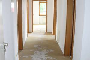 Attraktive, sonnige 3-Zi-Wohnung mit SO-Balkon, Garage, Stellplatz in NU-Burlafingen, PRIVATVERKAUF – Die vollständige Adresse der Immobilie erhältst du vom Anbieter., 89233 Neu-Ulm – Vorschaubild 3