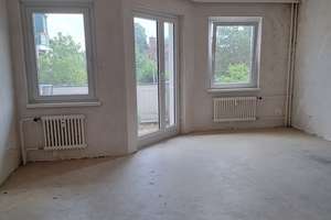 geräumige 3 Zimmer mit Balkon **WBS besonderer Wohnbedarf** – Ranunkelweg 3, 12357 Rudow, Berlin – Vorschaubild 2