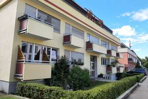 Möblierte, schöne 1-Zim.-Wohnung Nähe U-Bahn + Ostpark mit Gartenmitbenutzung – Hofangerstr. ., 81735 Ramersdorf, München – Vorschaubild 1