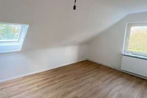 Modernisierte Dachgeschosswohnung – Scheideholzstieg 3, 21149 Neugraben-Fischbek, Hamburg – Vorschaubild 4