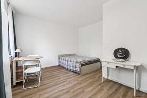 Bezugsfreie, modernisierte 1-Zimmer Hochp.-Wohnung mit Westbalkon in ruhiger Wohnlage von Lankwitz – Die vollständige Adresse der Immobilie erhältst du vom Anbieter., 12249 Lankwitz, Berlin – Vorschaubild 3