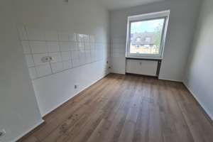Gemütlich! Praktisch! Top 2,5 Raum Wohnung in GE-Schalke! Weißes Bad! Renoviert!! – Hülsmannstraße 2, 45881 Schalke-Nord, Gelsenkirchen – Vorschaubild 3