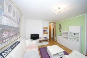 Attraktive, voll möblierte 2-Raum-Wohnung mit Balkon in Chemnitz – Lengefelder Str. 33, 9125 Bernsdorf, Chemnitz – Vorschaubild 3