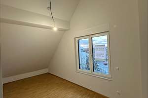 Ihr Dachgeschoss-GLÜCK über den Dächern Reutlingens! – Steinenbergstrasse 20, 72764 Reutlingen-Mitte, Reutlingen – Vorschaubild 13