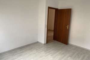Helle 2-Zimmer-Wohnung mit Terrasse, Einbauküche und großem Keller in Nürnberg-Fischbach – Tolstoistraße 38, 90475 Fischbach, Nürnberg – Vorschaubild 10