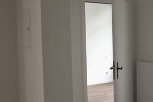 Erstbezug nach umfassender Renovierung – stilvolle Altbauwohnung mit hohen Decken und historischen S – Gartenstraße 58, 76135 Südweststadt, Karlsruhe – Vorschaubild 8