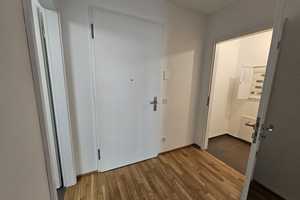 Moderne 2-Zimmer Wohnung mit Balkon  – Berlin – Vorschaubild 5
