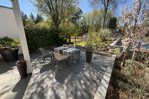 Sonniges Haus mit ELW auf Traumgrundstück – Die vollständige Adresse der Immobilie erhältst du vom Anbieter., 81827 Waldtrudering, München – Vorschaubild 11