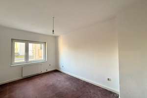 *Schöne 2 Raum Wohnung mit Keller*in einem frisch Modernisierten Haus*