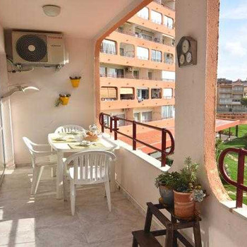 Ferienwohnung mit Touristenlizenz und Gemeinschaftspools