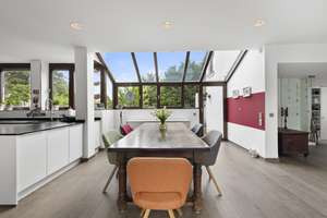 Top-Villenanwesen mit Pool & Park-Grundstück! Garden-Lounge-House! 4 Bäder! 2 Doppel-Garagen! – Die vollständige Adresse der Immobilie erhältst du vom Anbieter., 47269 Rahm, Duisburg – Vorschaubild 9