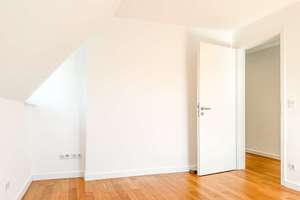 Wunderschöne Dachgeschosswohnung mit Charme, Balkon & PKW-Stellplatz! – Die vollständige Adresse der Immobilie erhältst du vom Anbieter., 48155 Mauritz-Ost, Münster – Vorschaubild 12