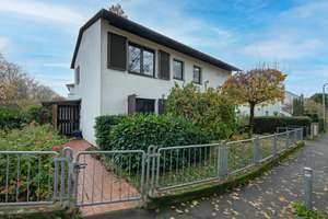 Schuch Immobilien - Nähe Mosbacher Berg - Stadthaus mit Potenzial – Die vollständige Adresse der Immobilie erhältst du vom Anbieter., 65187 Biebrich, Wiesbaden – Vorschaubild 31