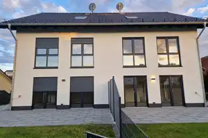 neuwertige Doppelhaushälfte mit gehobener Innenausstattung und L-Küchenzeile in Schlangen – Lippe (Kreis) – Vorschaubild 2