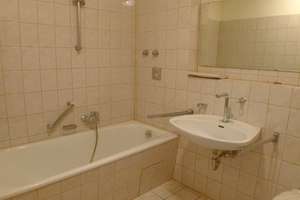 +++ helle + ruhige 2-Zimmer-Wohnung + großer Balkon +++ Gartenmitbenutzung +++ – Niederalmstr. 4, 81735 Waldtrudering, München – Vorschaubild 9