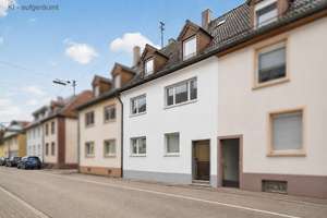 Ein Haus, viele Möglichkeiten: Familienidyll, Mehrgenerationenlösung oder Kapitalanlage in Daxlanden
