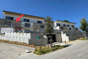 Moderne 3-Zimmer-Neubauwohnung mit Balkon und Tiefgarage in Ehekirchen – Am Hohen Weg 8, 86676 Ehekirchen – Vorschaubild 2