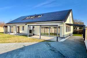 HORN IMMOBILIEN++ Neubrandenburg, hochwertiges Ein- oder Zweifamilienhaus, mit PV-Anlage, Wärmepumpe – Neubrandenburg – Vorschaubild 1