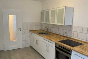 Sehr schöne 2-Zimmer-Wohnung mit Einbauküche fußläufig zur FH-Aachen und Luisenhospital in Aachen – Eynattener Str. 59, 52064 Aachen – Vorschaubild 1