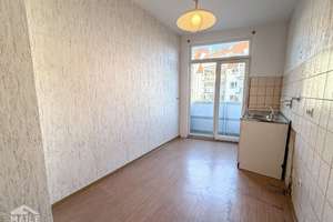 Helle und gut geschnittene 2-Zimmerwohnung mit kleinem Balkon im Herzen von S-Süd! – Böcklerstraße 2, 70199 Heslach, Stuttgart – Vorschaubild 4