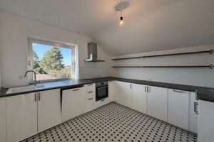 1. Rheinlage: Lichtdurchflutete Maisonette-Wohnung mit Rheinblick – Die vollständige Adresse der Immobilie erhältst du vom Anbieter., 40489 Wittlaer, Düsseldorf – Vorschaubild 9