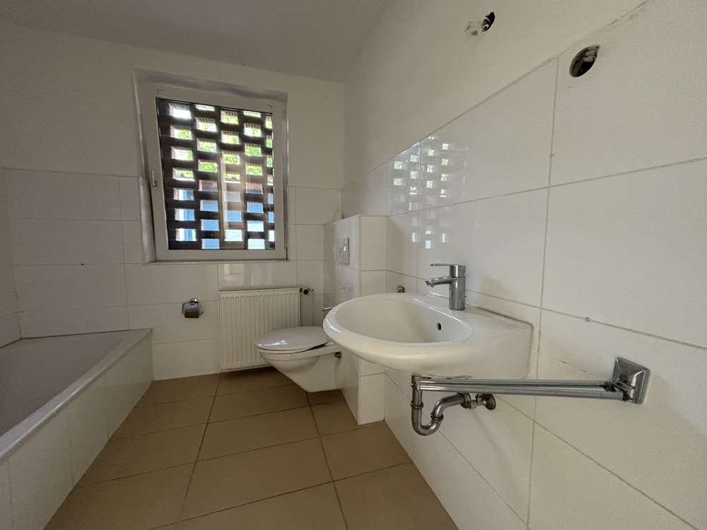 Immobilie in Barnstedt - Bungalow mit Vollkeller und ausgebautem Dachboden - Bild 2