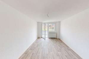 NEU sanierte 2-Raum-Wohnung, ebenerdig erreichbar – Am Karbel 68, 9116 Altendorf, Chemnitz – Vorschaubild 1