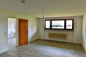 Modernisierte 2-Zimmer-Souterrainwohnung mit EBK & Tageslichtbadezimmer – Die vollständige Adresse der Immobilie erhältst du vom Anbieter., 70439 Stammheim-Mitte, Stuttgart – Vorschaubild 2