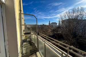 Ihr Zuhause im klassischen Berliner Altbau!