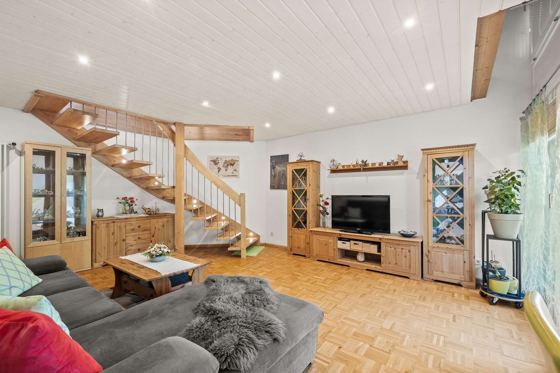 Immobilie in Lottstetten - Wohlfühloase - Maisonette-Wohnung - modernisiert - offenes Wohnkonzept für junge und jung gebliebene - Bild 0