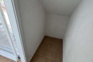 Helle 2Zi Whg mit EBK und Loggia / Bright 2 room  top floor apartment w Loggia – Heuerstraße 53, 55129 Hechtsheim, Mainz – Vorschaubild 10