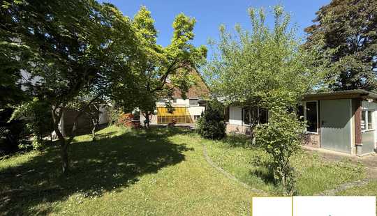 Bild von Sanierungsbedürftiges Siedlerhaus mit Erweiterungspotential auf traumhaften Grundstück